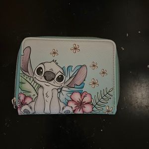 Stitch Loungefly wallet